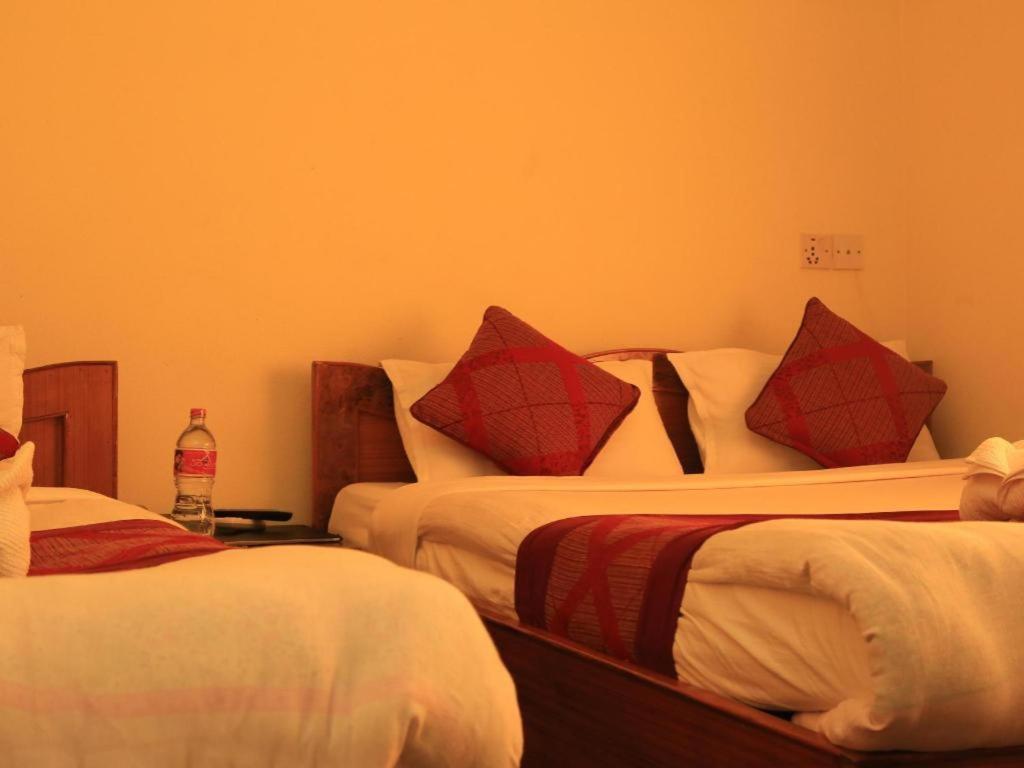 Hotel Royal Image Pokhara Dış mekan fotoğraf