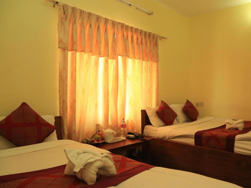 Hotel Royal Image Pokhara Dış mekan fotoğraf