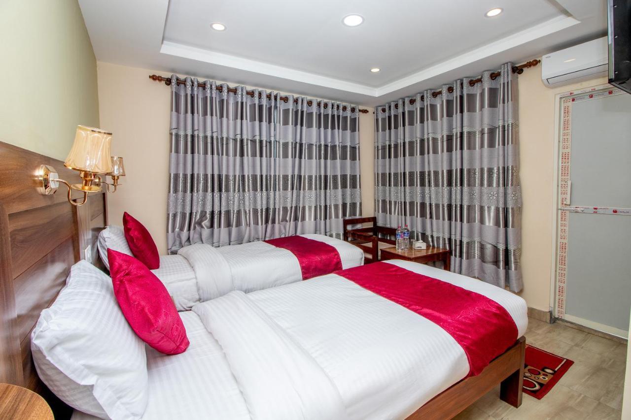 Hotel Royal Image Pokhara Dış mekan fotoğraf