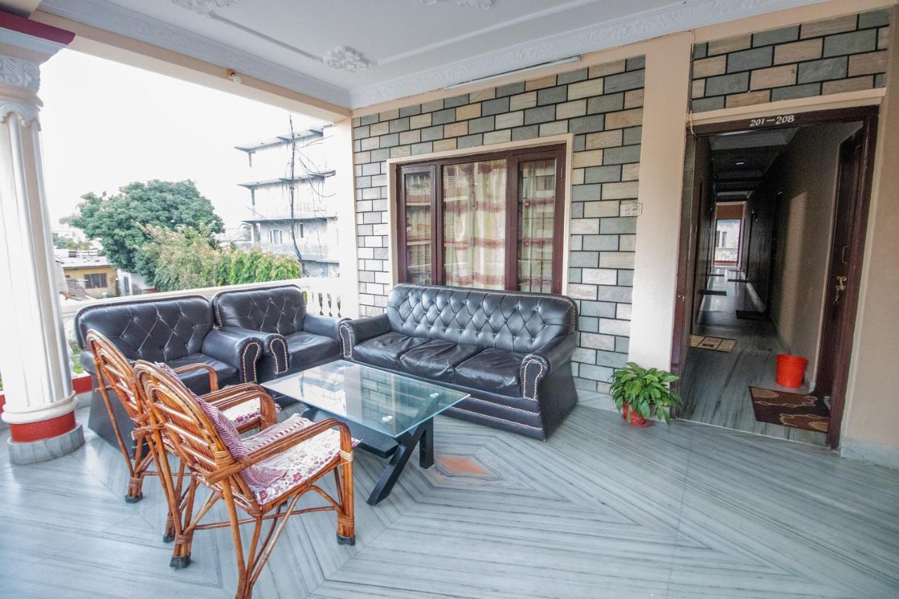 Hotel Royal Image Pokhara Dış mekan fotoğraf