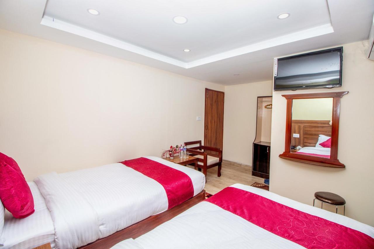 Hotel Royal Image Pokhara Dış mekan fotoğraf
