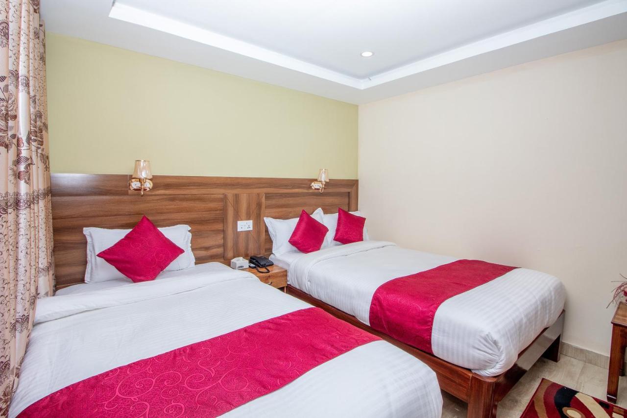 Hotel Royal Image Pokhara Dış mekan fotoğraf