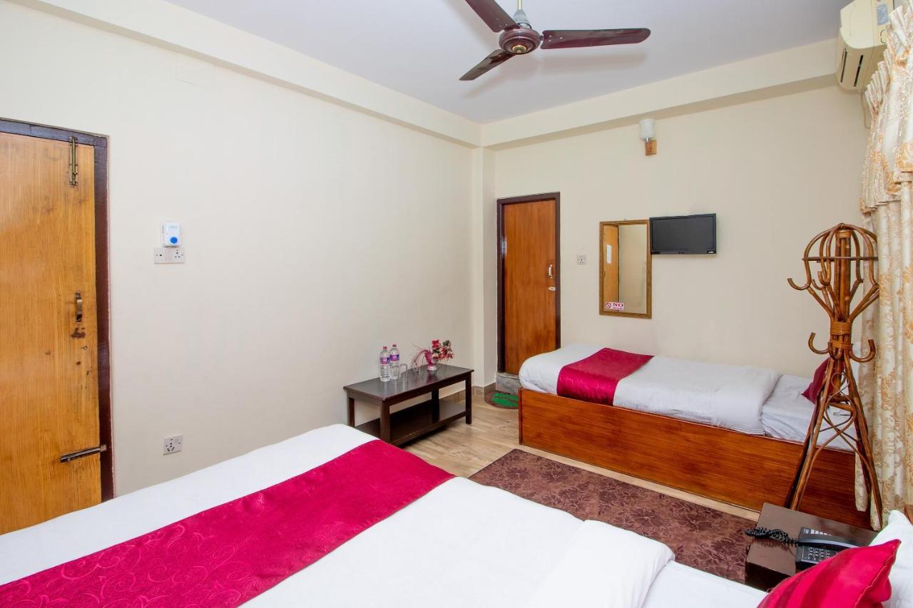 Hotel Royal Image Pokhara Dış mekan fotoğraf