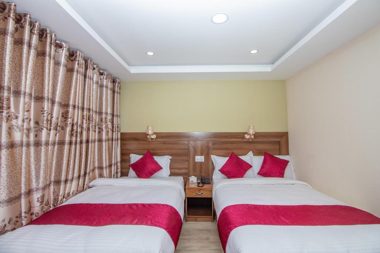 Hotel Royal Image Pokhara Dış mekan fotoğraf