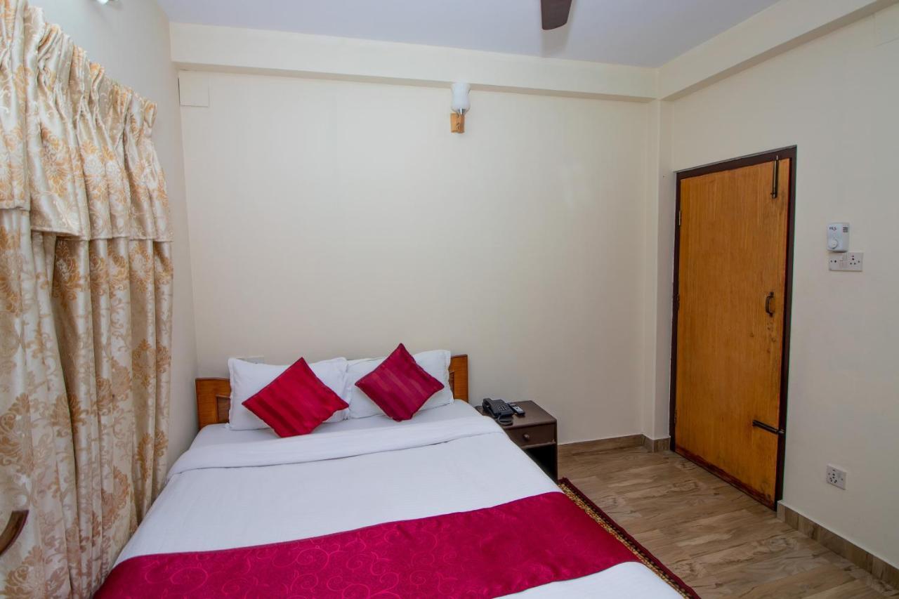 Hotel Royal Image Pokhara Dış mekan fotoğraf